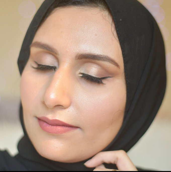 HanaahanyHany's tweet photo. Using max factor pro color correcting product to get this flawless look #influenster #influensterme #maxfactor #maxfactorarabia https://t.co/bD0vqUqEvD