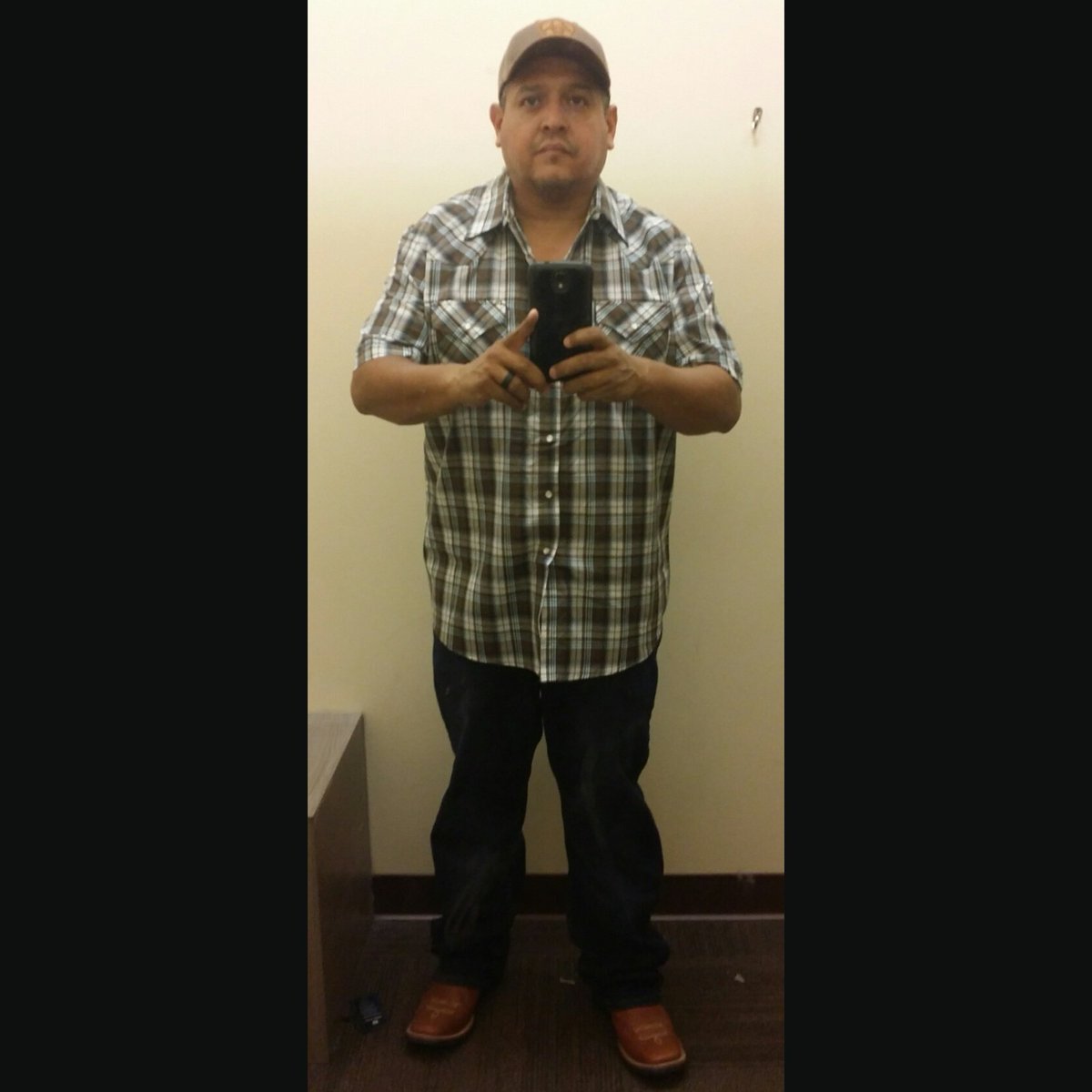 rudybphotos's tweet image. Little shopping! @bootbarn @Ariat @Wrangler #bootbarnstyle