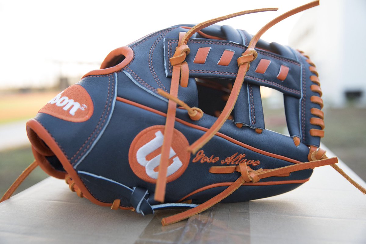 We’ve got a 🏆 to celebrate. In honor of <a href="/JoseAltuve27/">Jose Altuve</a>’s AL #MVP award, we’re giving away one A2000 JA27 GM glove. RT this weekend for a chance to win. #TeamWilson