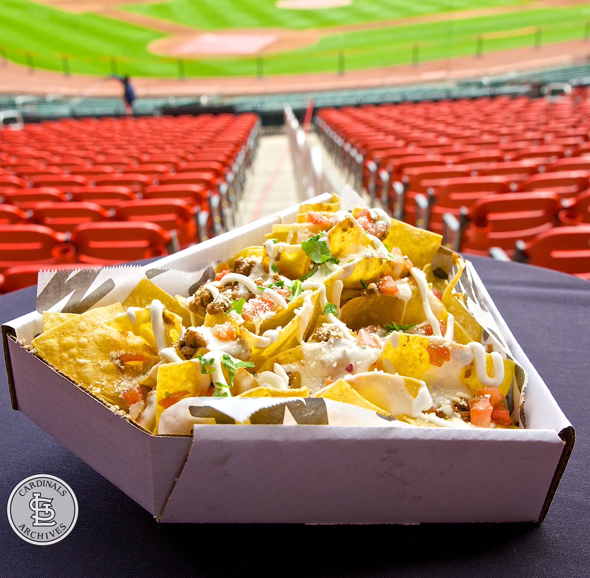 Cardinals's tweet photo. Starting today, the #STLCards are celebrating a week of thanks. Today we’re thankful for ballpark eats.  

#CardsThanks https://t.co/SqVJJ1Aeoq