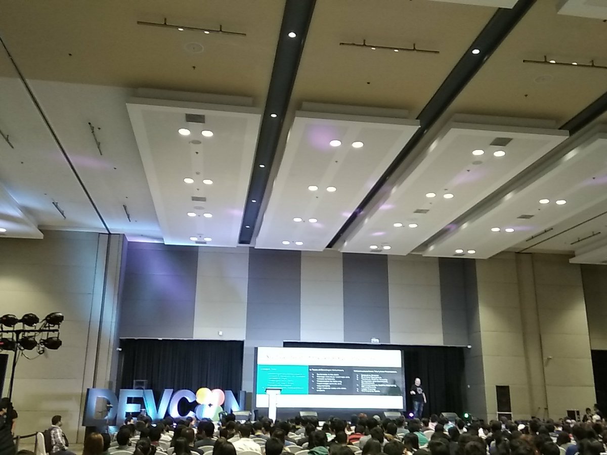webgeekph's tweet photo. Happening right now: #DevConSummit 2017 #ChangingTheGamePH at SMX Aura https://t.co/QaSz2XkFbg