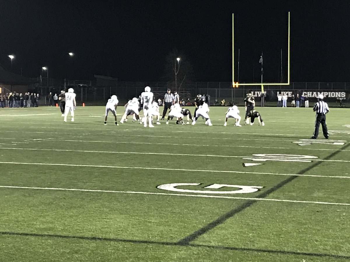 JewellFootball's tweet photo. Another great friday night of recruiting for Jewell football coaches
#redbirdsrising #FridayNightLights #ChangingTrajectories https://t.co/lsfmOdQcYA