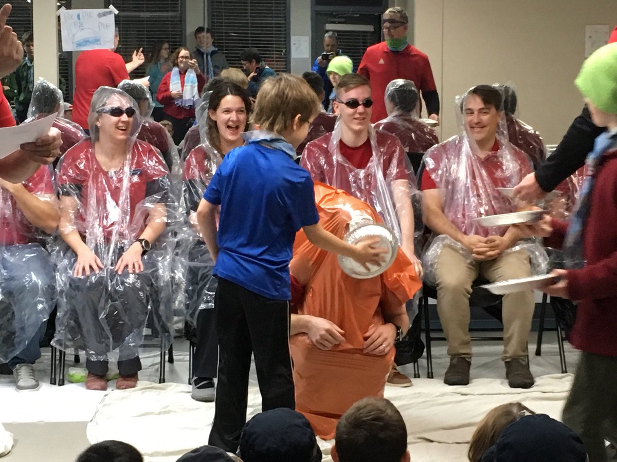 TuscanyCubs's tweet photo. Popcorn celebration tonight! Cubs earned pies to hit Scouters with by selling popcorn. https://t.co/yvs8pSb5RF