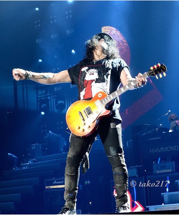 PilarChiesa's tweet photo. @gunsnroses @axlrose @slash @DuffMcKagan #Notinthislifetimetour2017
#boxcenter #Rockthebok #Tulsa #Oklahoma 📸 @tako217 https://t.co/ois6fUfb0s