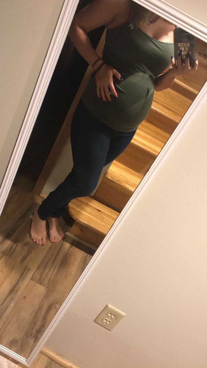 JohnniTillman's tweet photo. Baby girl is starting to take over 🤰🏼💕 https://t.co/rl9iMaZZeD
