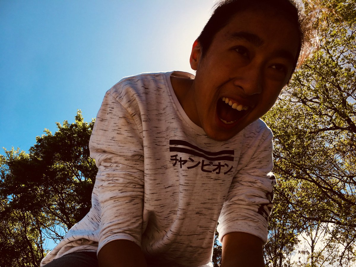 Ric3man101's tweet photo. Smile. 😌😃 #smile #Friday #ChildrenInNeed #yayvoblackfriday17 #moody #BREAKING https://t.co/O8wxwNFu5l