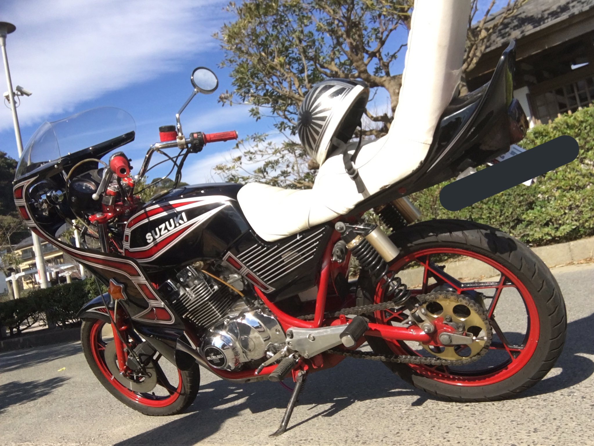 GSX400Eゴキ専用バイクシート ホワイト ゴキ三段シート ゴキ三段シート