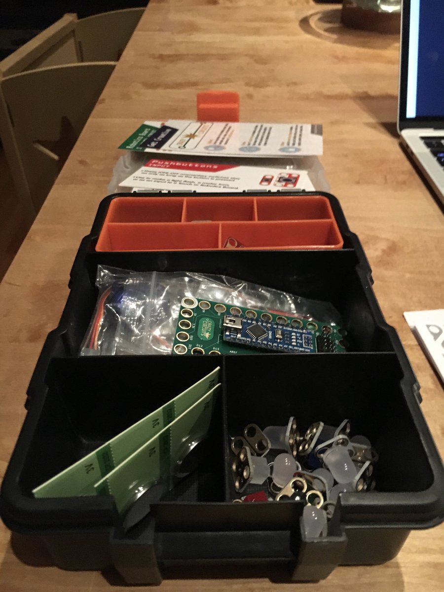 markdomino's tweet image. @BrownDogGadgets so happy to receive my #CrazyCircuits kit, who makes the awesome plastic organizer?