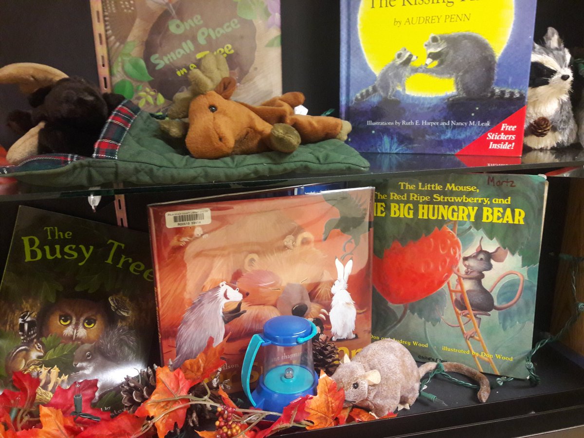 LJM33478's tweet photo. Over the river and through the wood,hurrah for Thanksgiving Day! Fall in love with reading!@SeminoleTrails #Learningisfun #itallstartsinprek https://t.co/SqFvqBK8nR