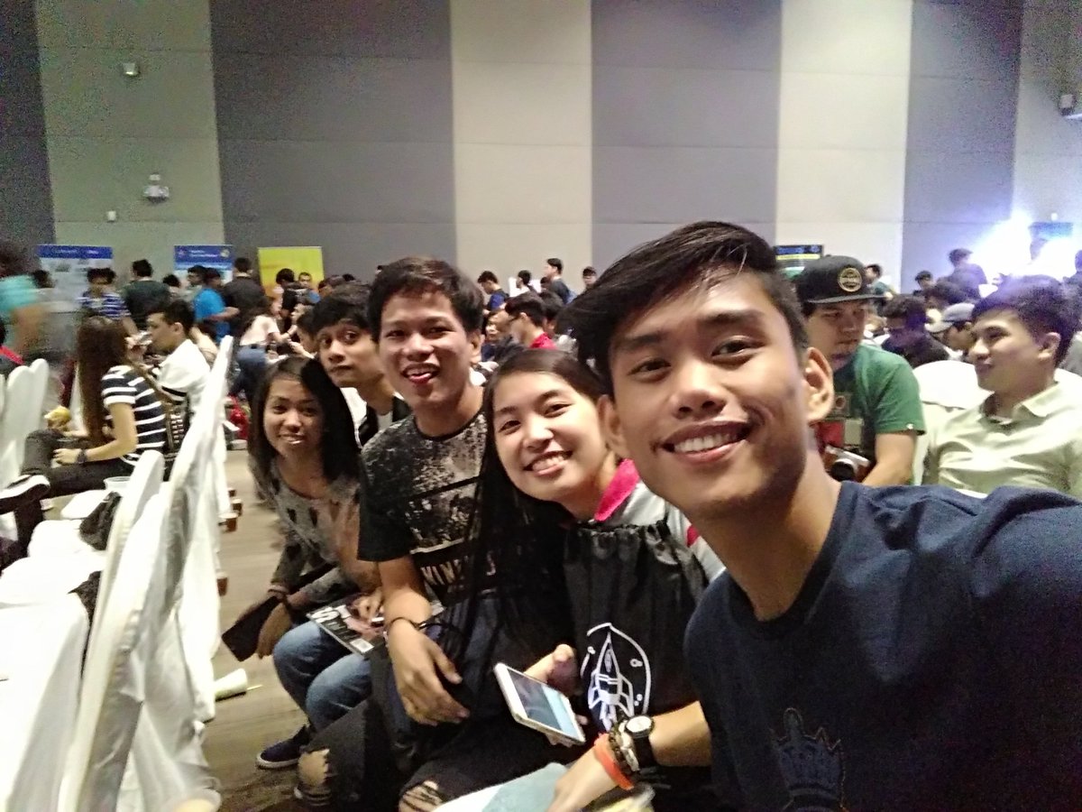 jeromeehermoso's tweet image. DevConSummit! Yeyyyy 👋
#Devconsummit2017
#ChangingTheGamePH