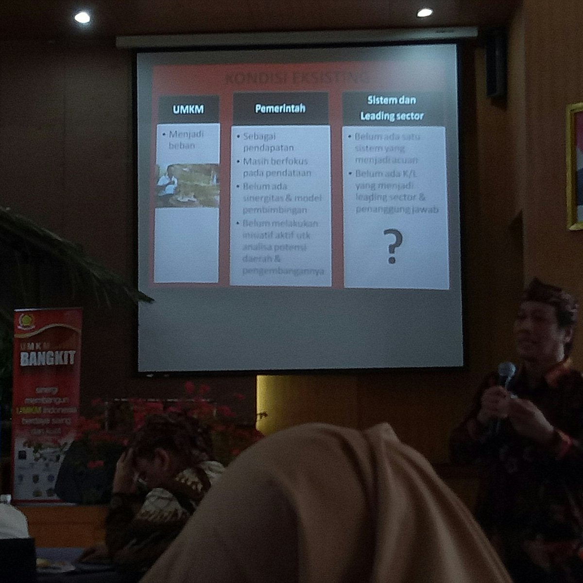 retnoteera's tweet photo. Kondisi perizinan UMKM saat ini.
#kamnas #RLAVIII #umkmbangkit #PKP2AILAN #LANuntuknegeri https://t.co/BJB5BBMOvr