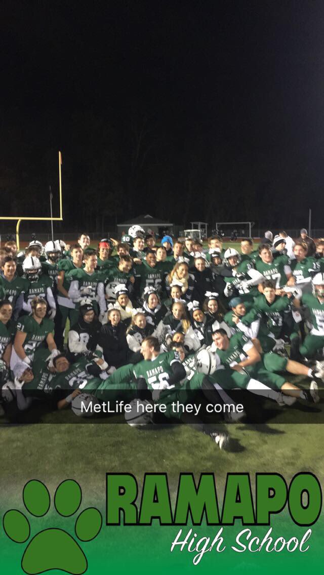 Chris_DiTommaso's tweet photo. Great to be able to see the boys get the dub! On to MetLife! @RamapoFootball https://t.co/I1qJVoN5iK