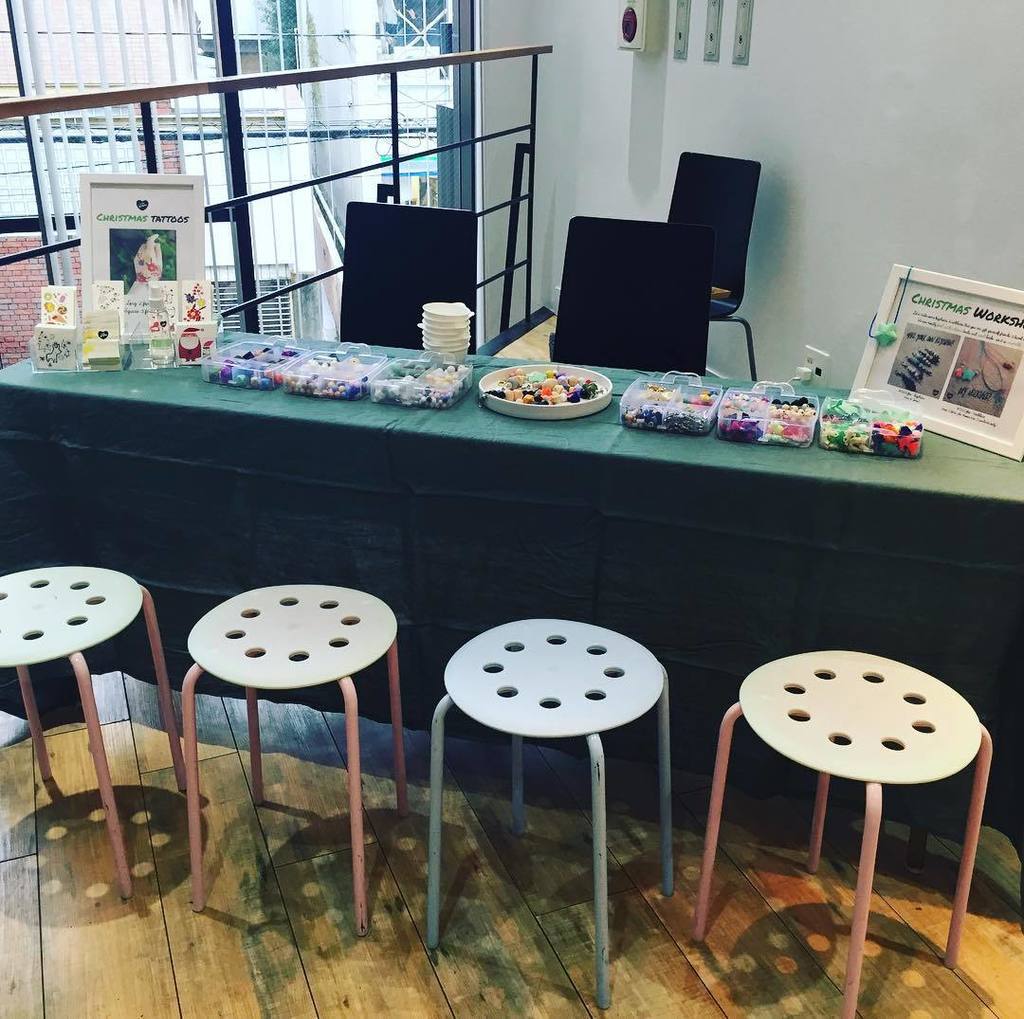 lilzebrainfo's tweet photo. Its all ready! We are at Bridgestreet Market, Batsu Art Gallery, Omotesando 1200-2000 #クリスマスワークショップ #ワークショップ #bridgestreetmarket #lilzebra https://t.co/2RKm3xnmdf https://t.co/QqYS1cB4pz