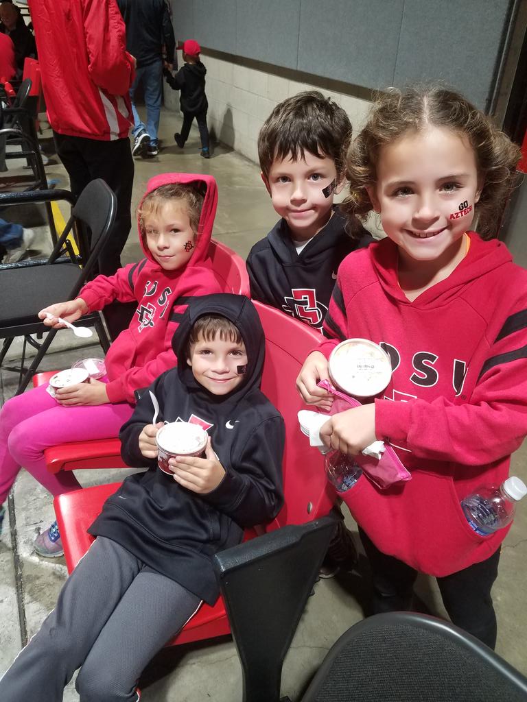 DrD0315's tweet image. #aztecsmbb