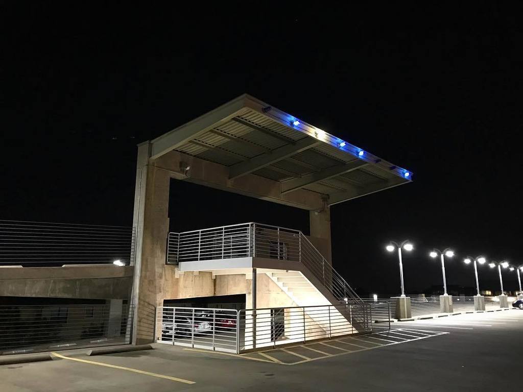 windog's tweet image. It’s like a future landing port. #futurestuff