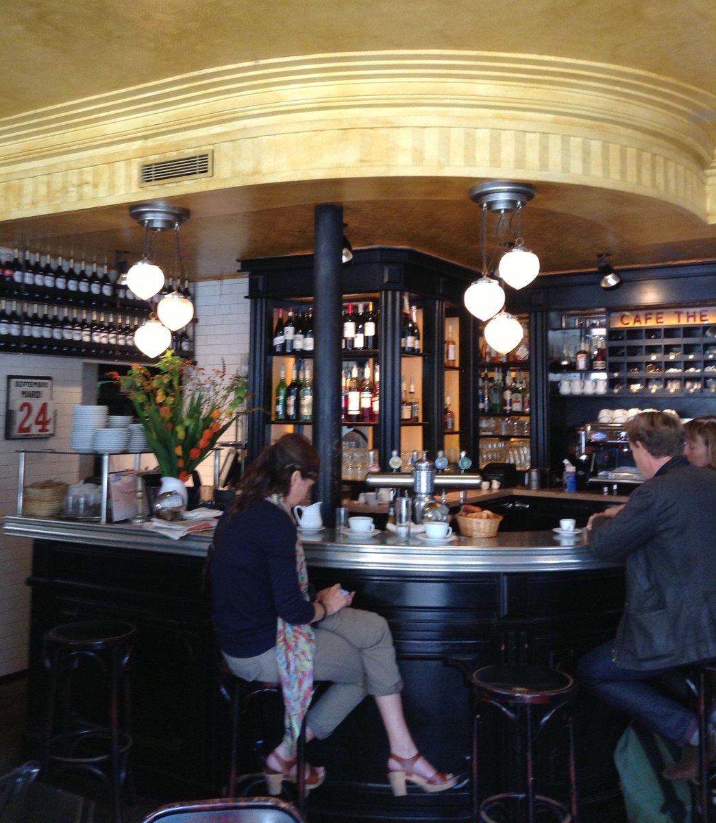 MichelleMoggio's tweet photo. Cafes &amp; #Paris, a Marriage Made in Heaven https://t.co/mpC9I5vN4M #TheParisEffect #France #café #culture #travel #iconicParis https://t.co/6lnWAdC3ut