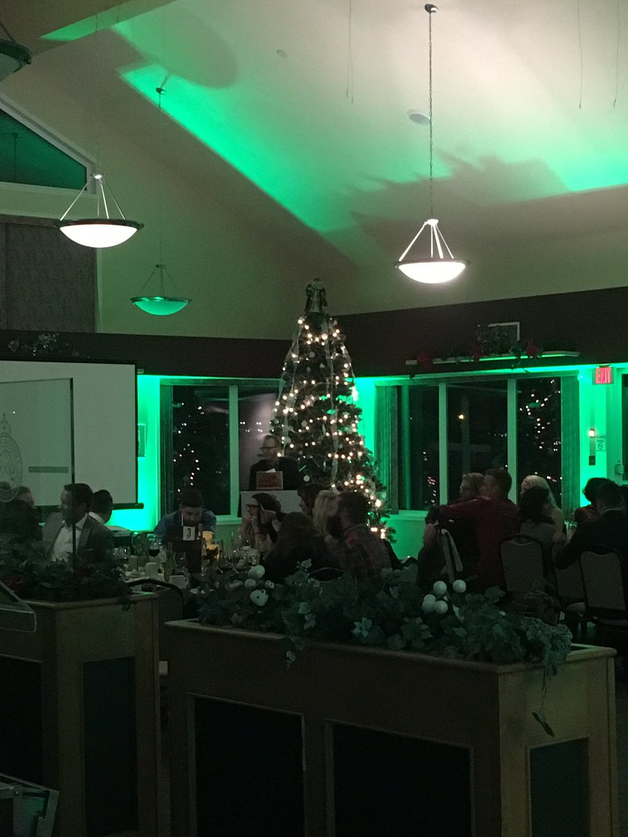 RoyalReginaGC's tweet photo. Christmas has arrived. Waiting for Santa to come down the chimney! https://t.co/vJAxxxBNeb