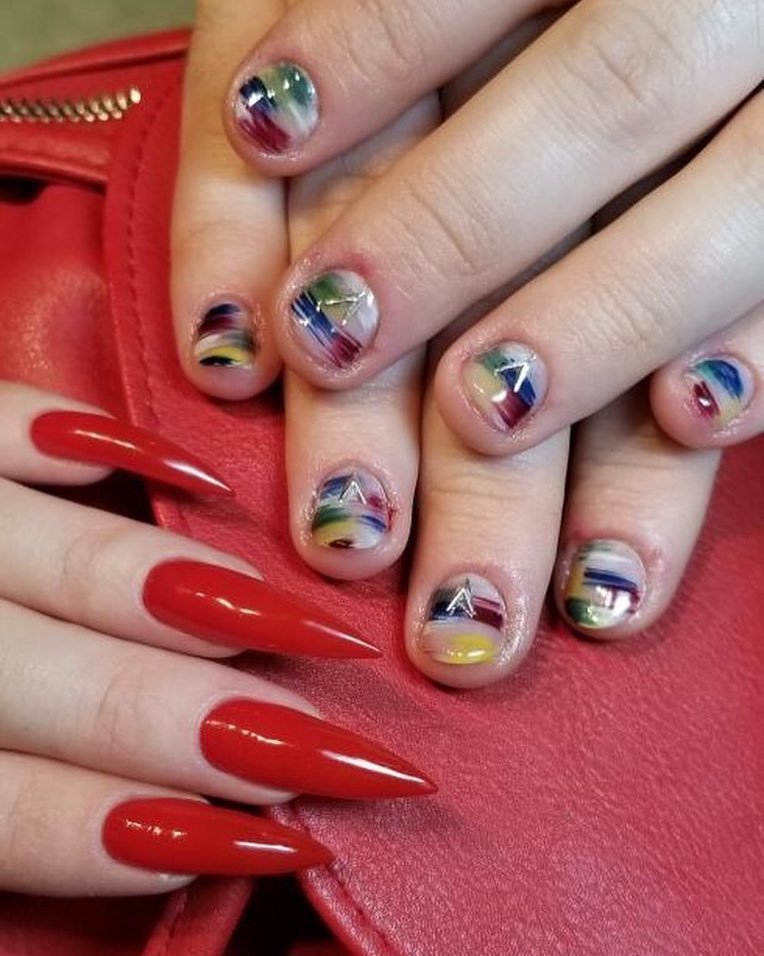 raphrobbins's tweet image. @arizonails and I, together again after all these days.

#likemymani @teresnailbar #nails #malepolish #bestiesforlife #humble ift.tt/2hBo6Ax