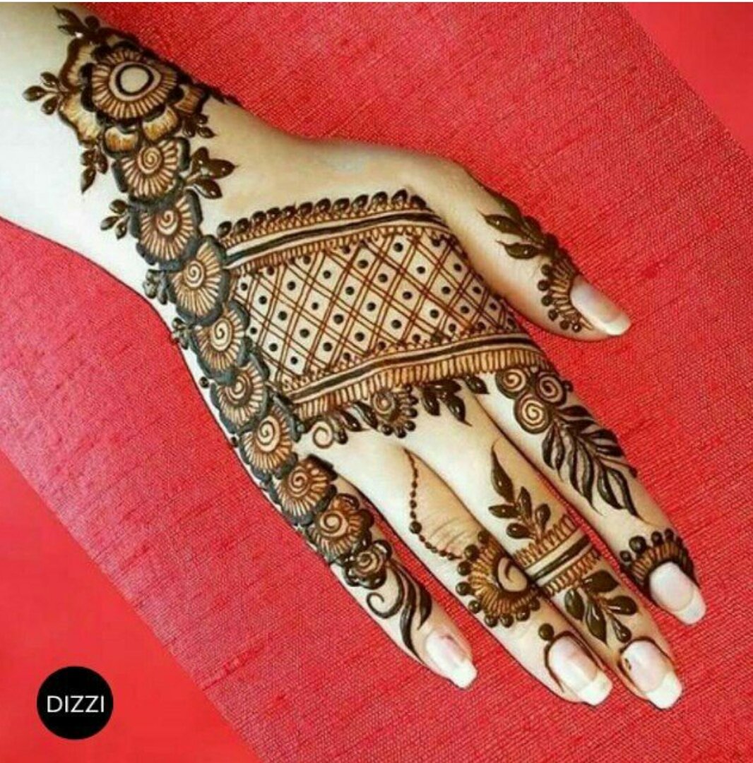 Dizzibot's tweet photo. #doorstep #mehandi services

Search #dizzi in Ur #fb #messenger and choose from best service providers looking at their designs, rates, reviews.
No App/Websites.

#mehendi #hennaart  #chatbots #ai #startup #india #homeservices #laundry #carwash #bangalore https://t.co/6AEDNK5MJp
