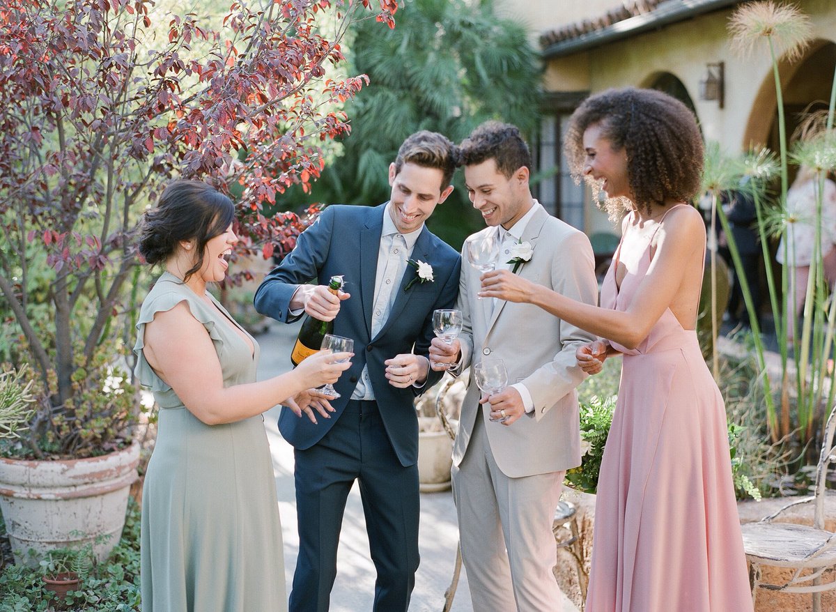 It’s finally Friday! I wish we were all doing this again tonight! 🥂🍾