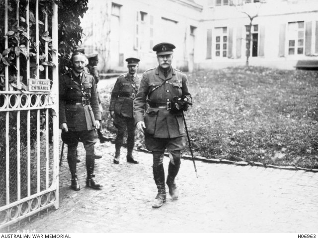 #Onthisday in 1916 after four months and more than 1,200,000 casualties on both sides, General Douglas Haig calls off the Somme offensive. #myawm #history #ww1