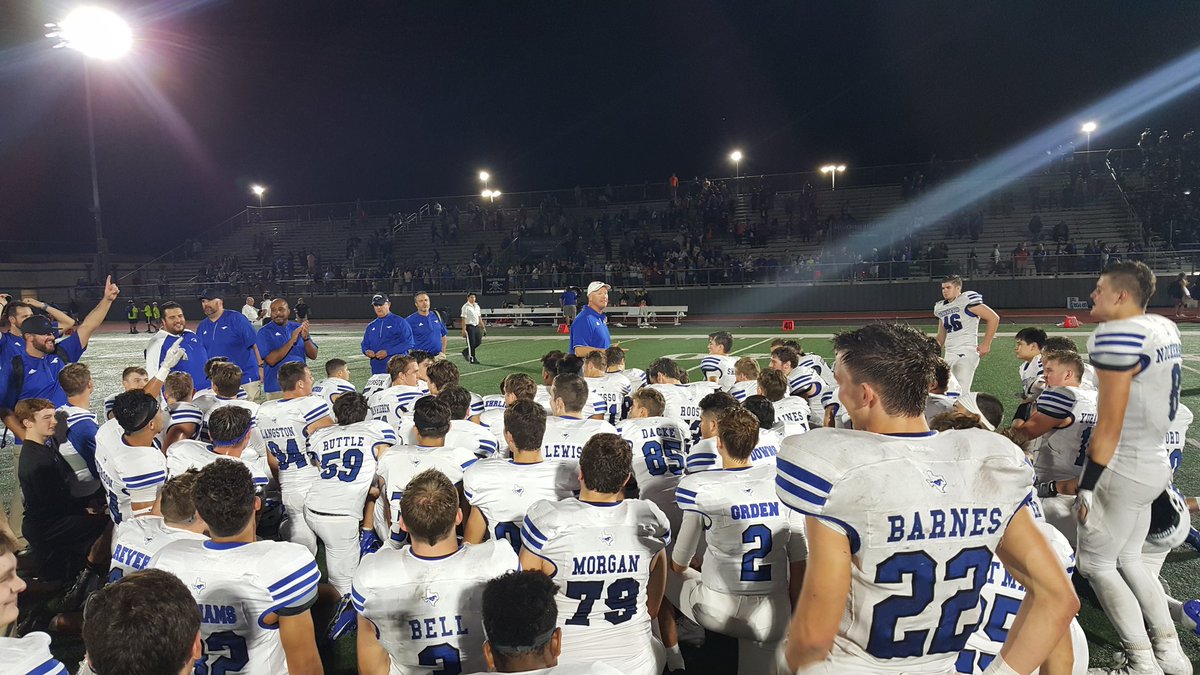 ChrisGrasty's tweet photo. Way to go, @FwoodFootball with the win over the Dawson Eagles. On to the next round. @FHSSportsMedic1 @FWoodG @TedDunnam @MustangsFHS https://t.co/7PMBlsOWBq