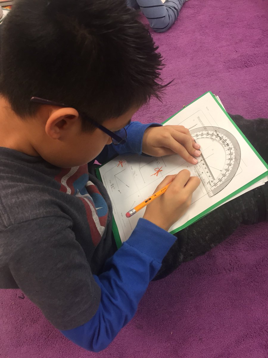 MsClanet's tweet image. Becoming measuring experts! 📐Exploring how to measure angles using protractors. 👍 @Ms_Clark_CHE #CHdreambuilders #measuringangles