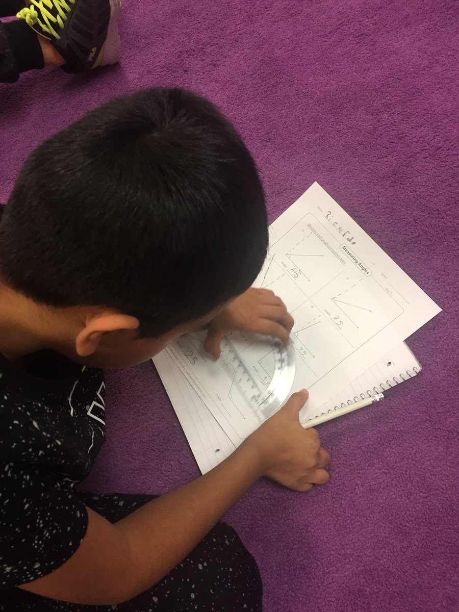 MsClanet's tweet image. Becoming measuring experts! 📐Exploring how to measure angles using protractors. 👍 @Ms_Clark_CHE #CHdreambuilders #measuringangles