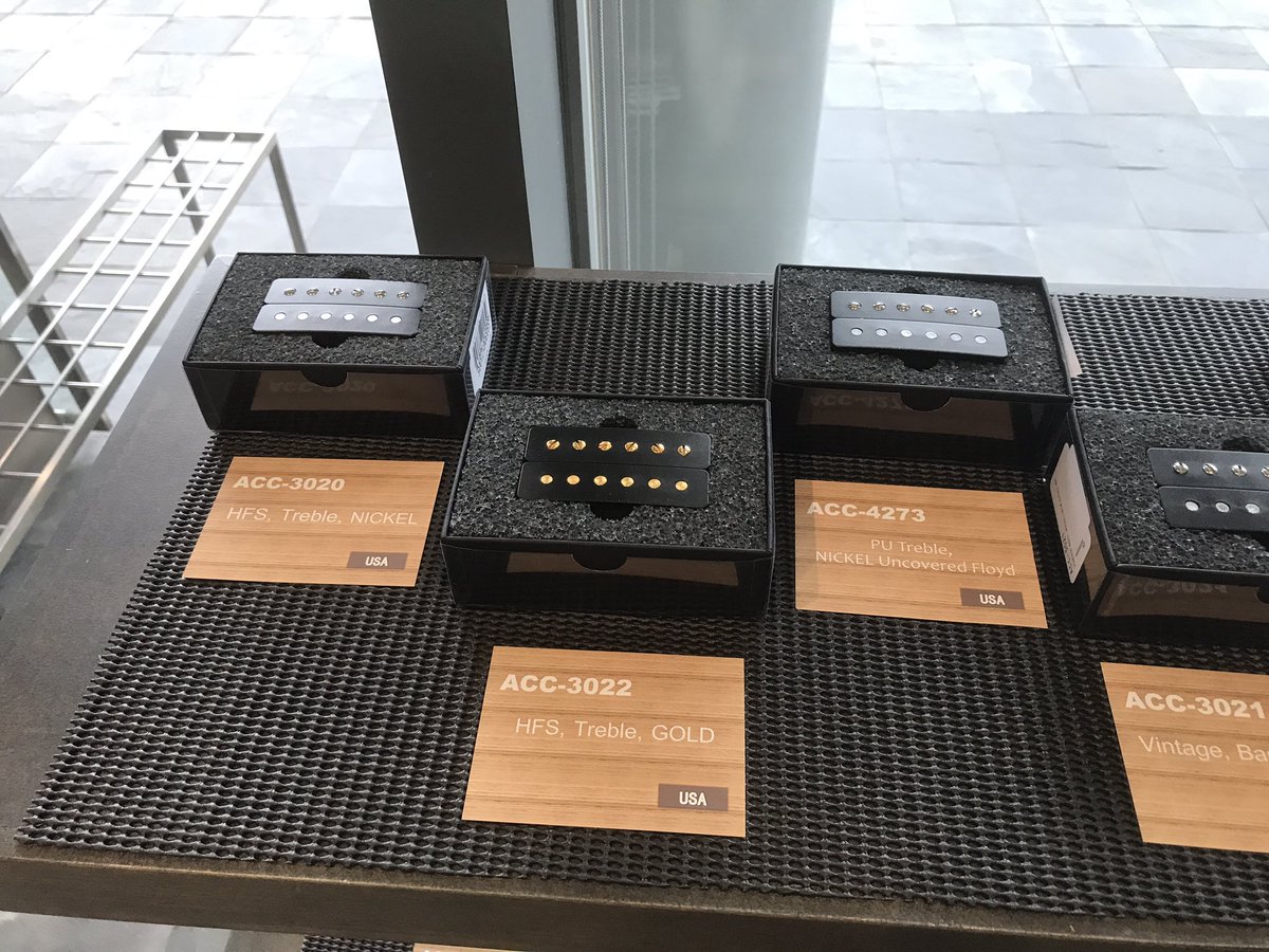 ishibashimusic's tweet photo. PRS EXPERIENCE会場内にはPRSのパーツ類も多数展示 PUからノブ、トグルスイッチまで幅広くラインナップされています。お探しのパーツがありましたら、イシバシ楽器へお気軽にお問い合わせ下さい! #prsexperience https://t.co/XIl0ja9WEW