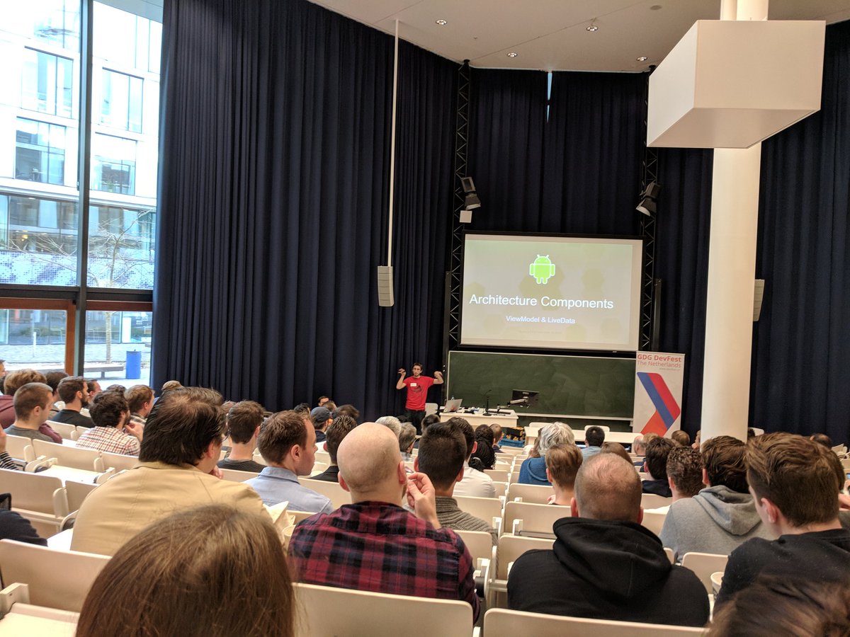 DevFestNL's tweet image. @sebaslogen @ #catwoman
#android #androidArchitecture #DevFestNL #DevFest17