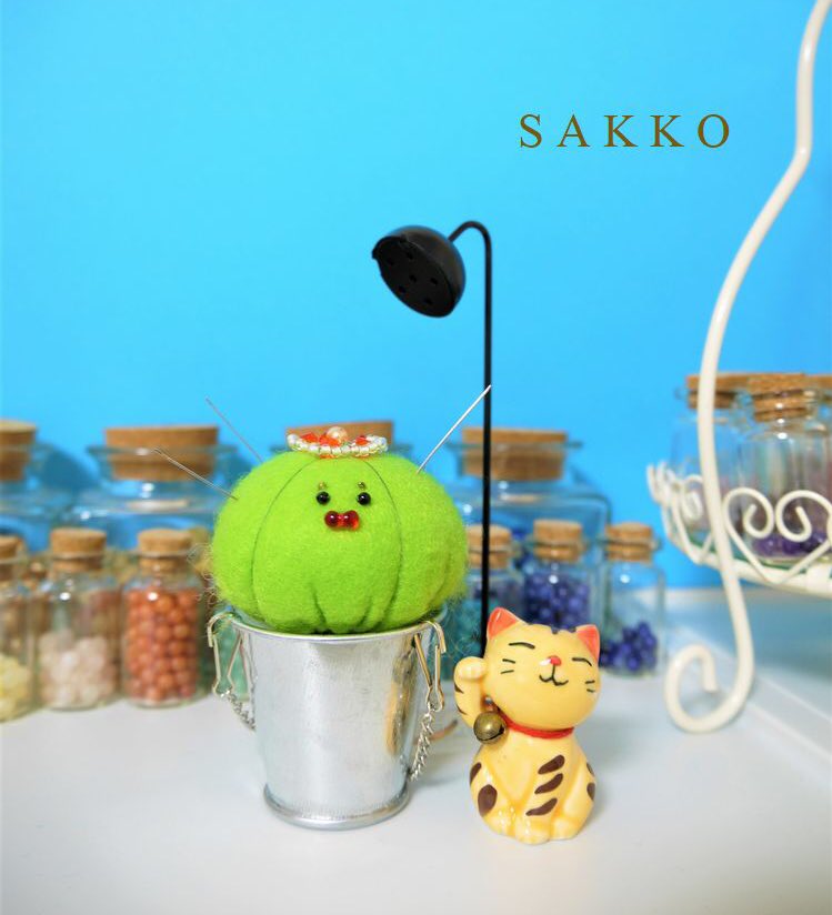 usakkosakko's tweet photo. ビーズアクセサリーから脱線して、サボテン針山作ってみました。

#サボテン #針山 #セリア #100均 https://t.co/1UjLBf1ZIH