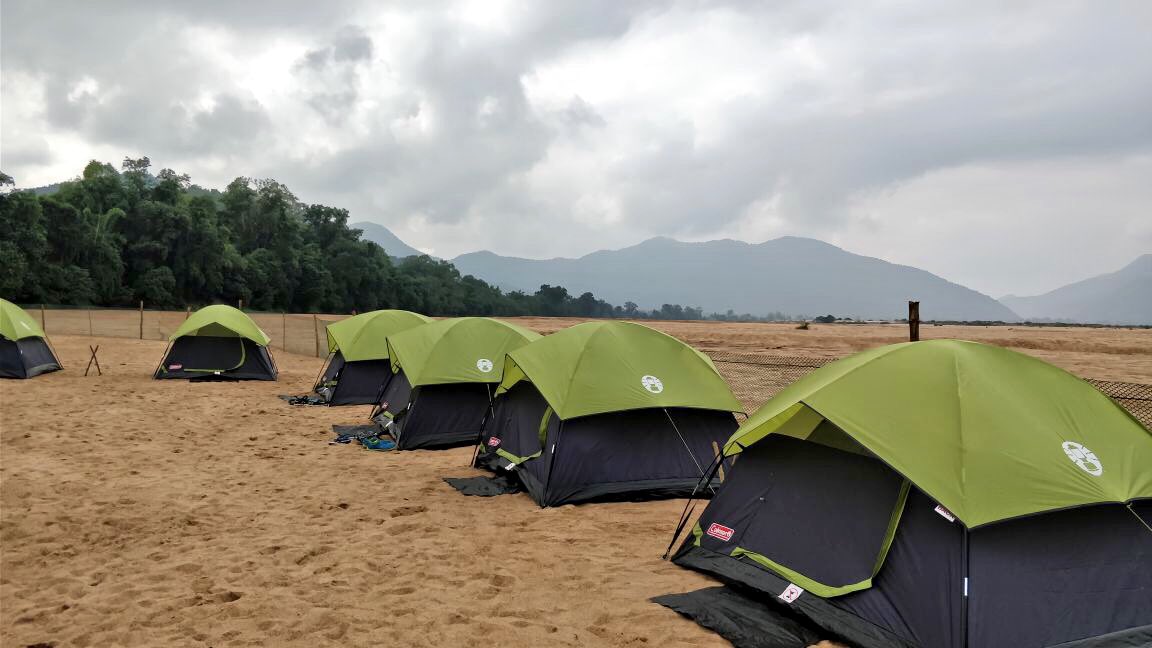 Our pop-up campsite amidst the breathtaking beauty of mountains <a href="/satkosiasands/">SatkosiaSandsResort</a> ! #NatureLovers #CampingUnderTheStars #Satkosia #Odisha