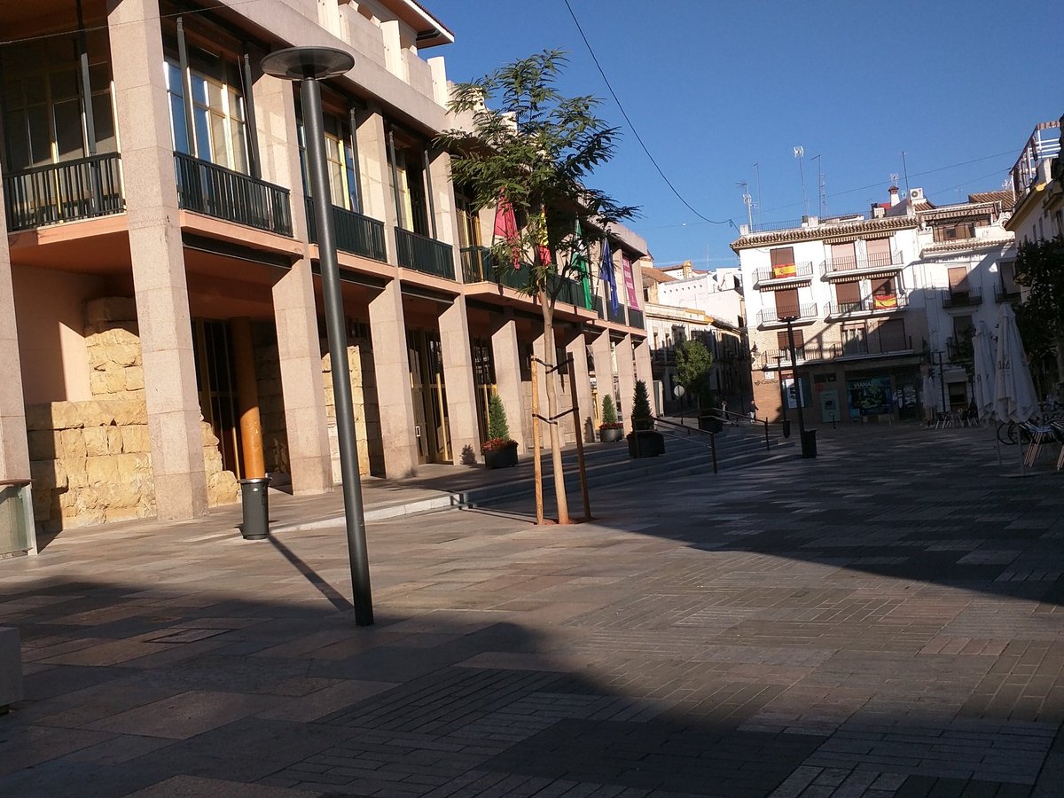 snnup_y's tweet photo. camino a los talleres de @qurtubacon!!!! hoy, hardware hacking y lockpicking con @da3n3rys https://t.co/KJySKPe8bo
