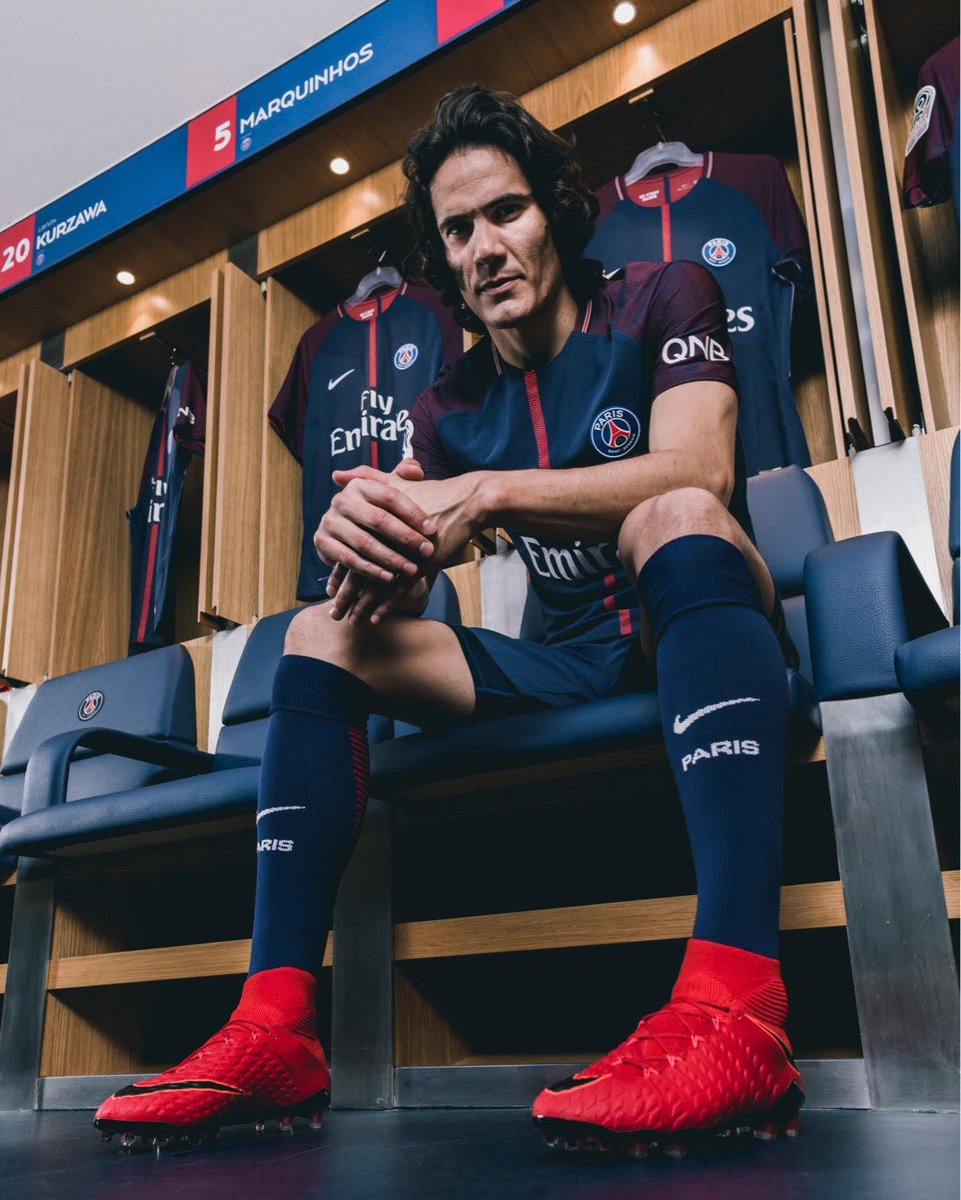 Todos juntos para incendiar el Parque de los Principes 🔥🔥🔥 Allez Paris!! 💪🔴🔵 #nikefootball #playfire #hypervenom #psgfcn
Tous ensemble pour mettre le feu au Parc 🔥🔥🔥 Allez Paris!! 💪🔴🔵
#nikefootball #playfire #hypervenom #psgfcn