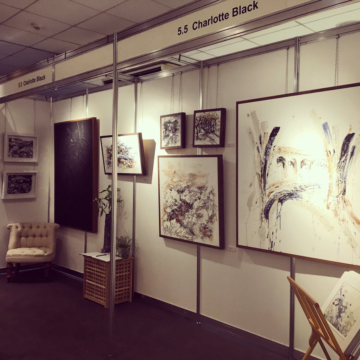 CMBlackArt's tweet photo. The @chesterartsfair opens to the public today, come and see my work on stand 5.5! https://t.co/vsSiluLdLT