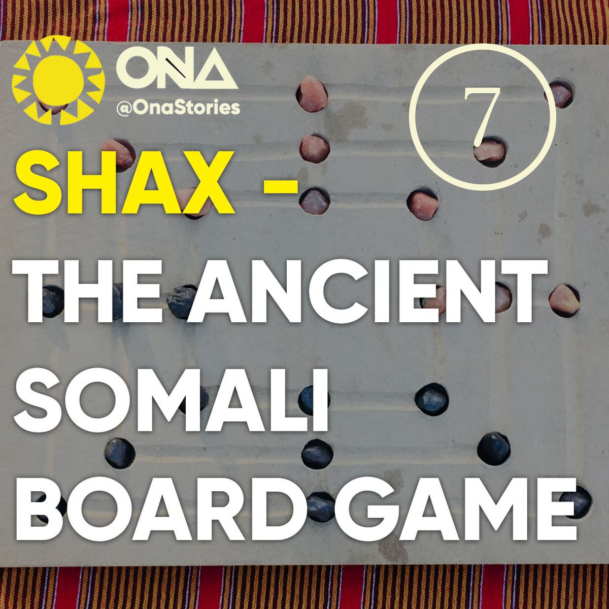 OnaStories's tweet photo. #ElimikaWikiendi Wasomali wana mchezo wa kihistoria uitwao #Shax. Siku hizi huchezwa zaidi na wazee + wachunga ngamia. Ni zaidi ya mchezo. Umetumika kuanza na kumaliza vita, katika ndoa na katika tunzi mbalimbali za shairi. Nimekuja #OnaSomaliland kujifunza historia ya Shax. https://t.co/ZsBw5AQysL
