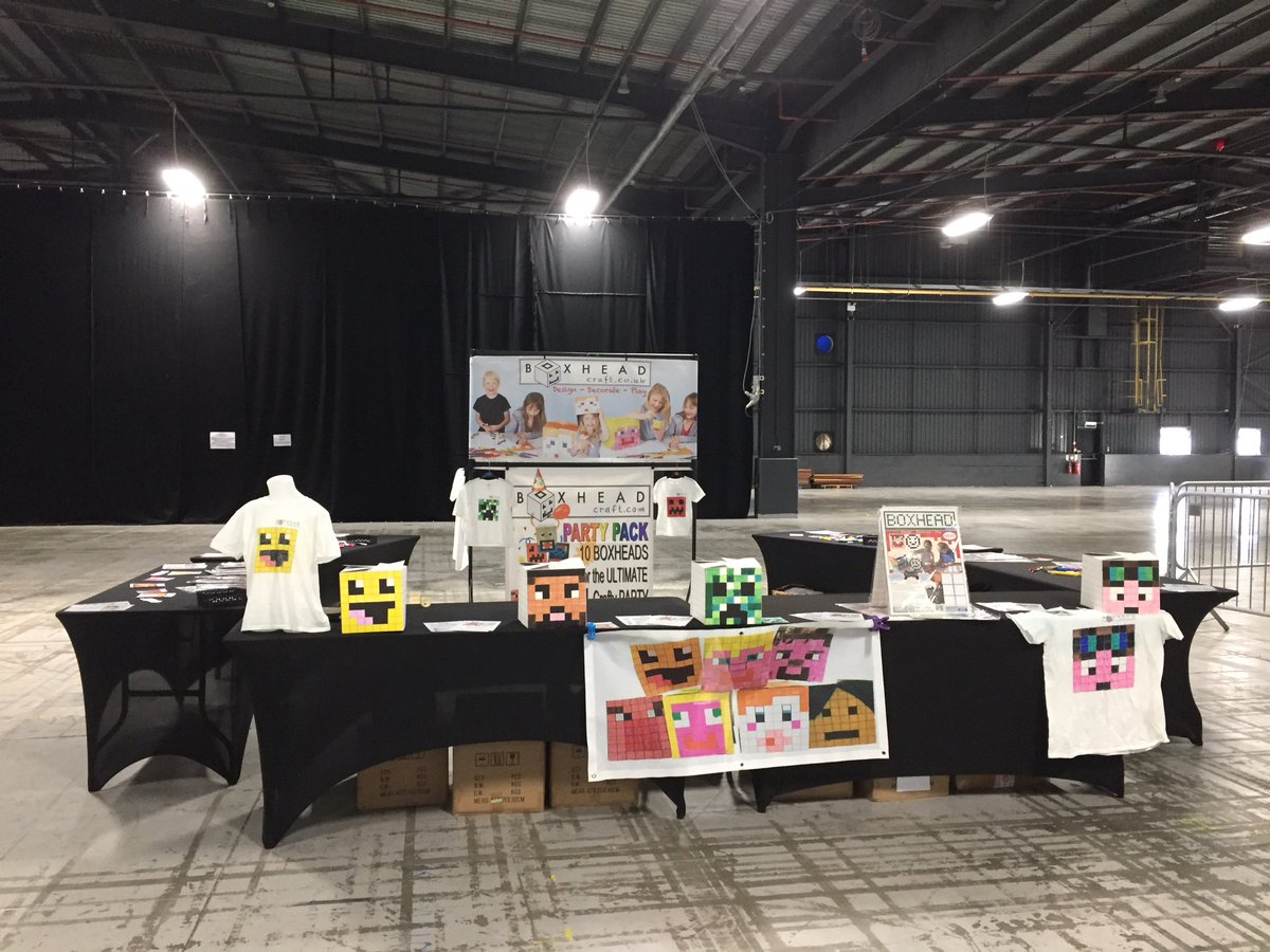 boxhead_craft's tweet photo. Set up and ready. #excited. #digitalkidsshow #boxheadcraft #manchester #minecraft https://t.co/sGCsMGnLgU