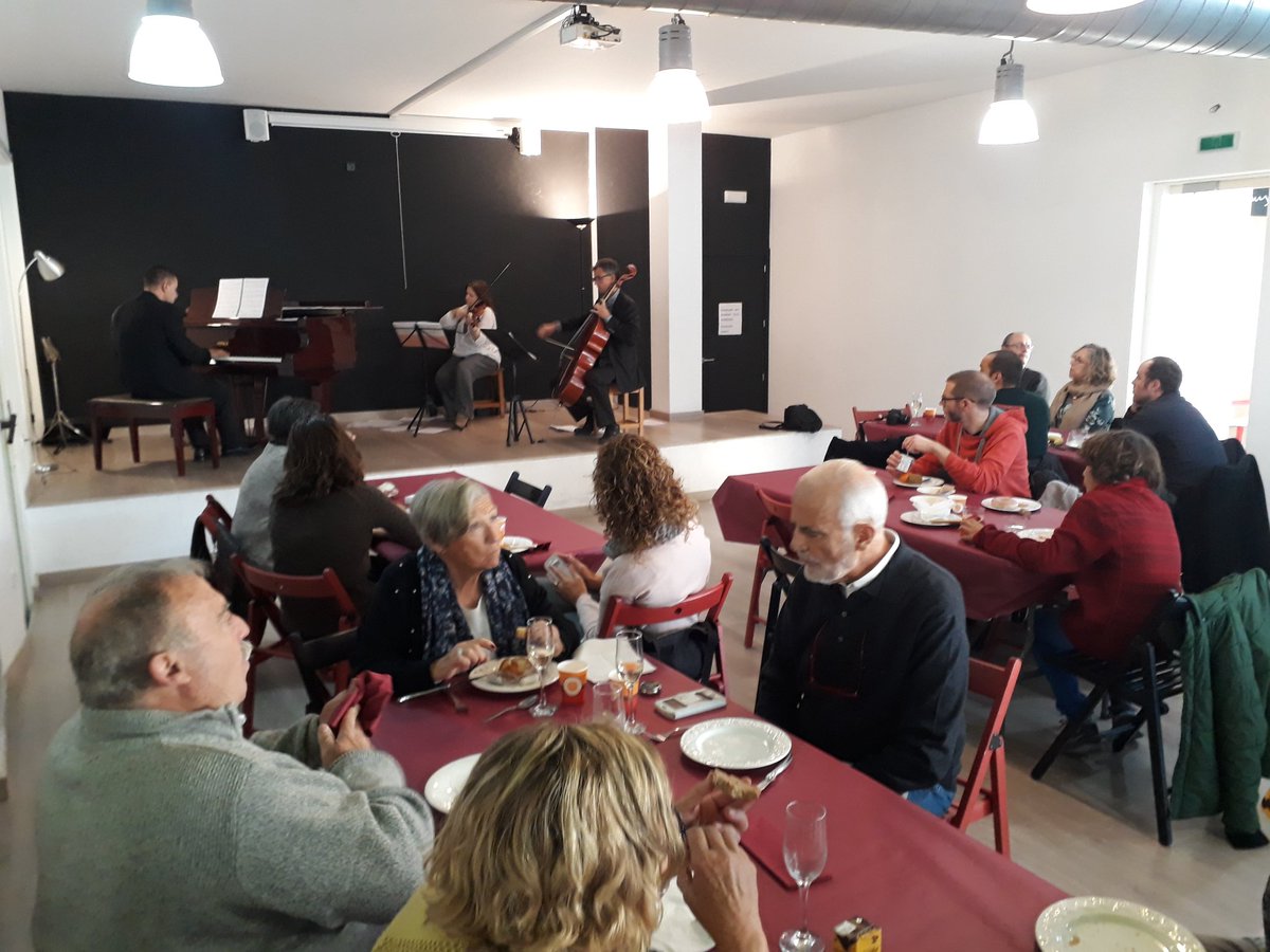 Coral Sant Jordi tweet media