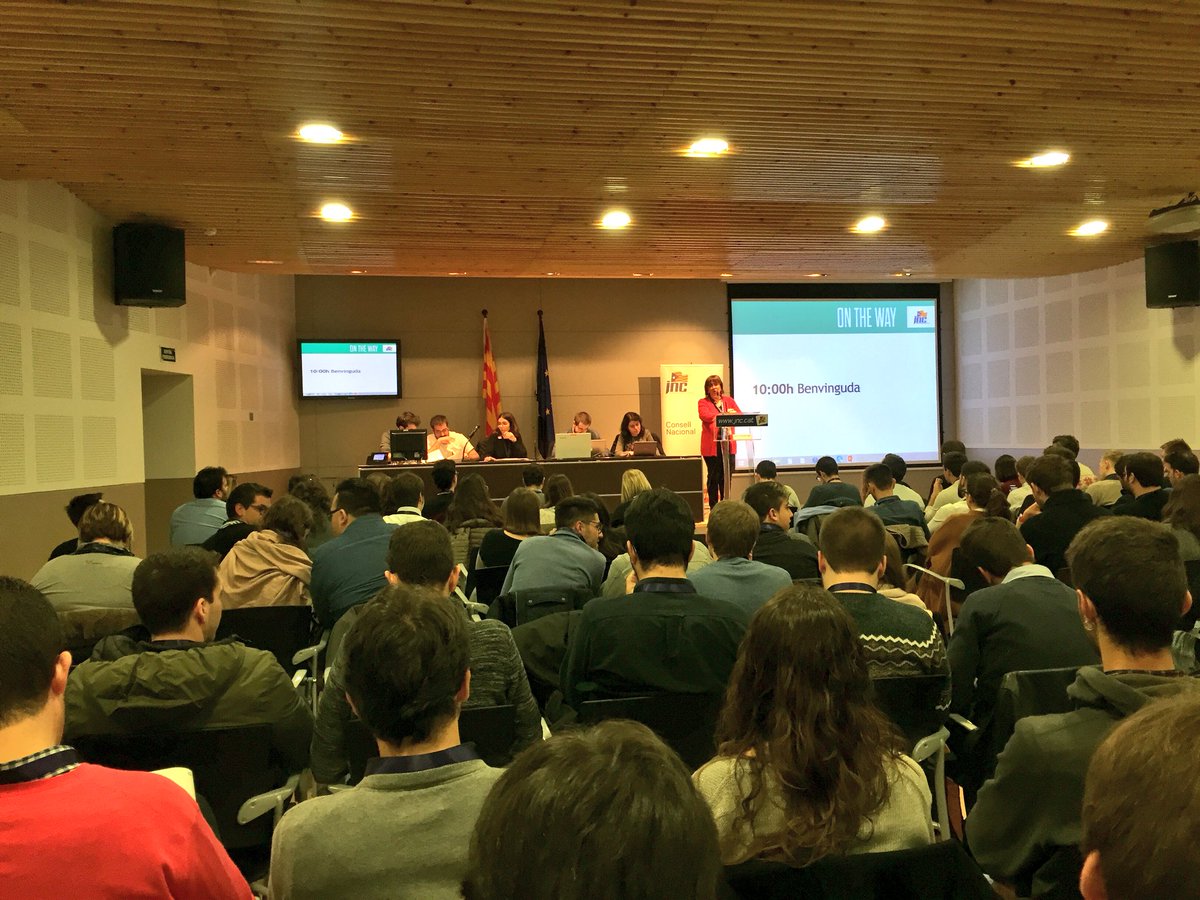 jncrubi's tweet photo. Consell Nacional de la @JNCatalunya a Tàrrega

Absolut suport a la candidatura del president Puigdemont. Junts per Catalunya. Sortim a guanyar! 🗳#Rubicity #CNJNC https://t.co/bhdYXirtFk