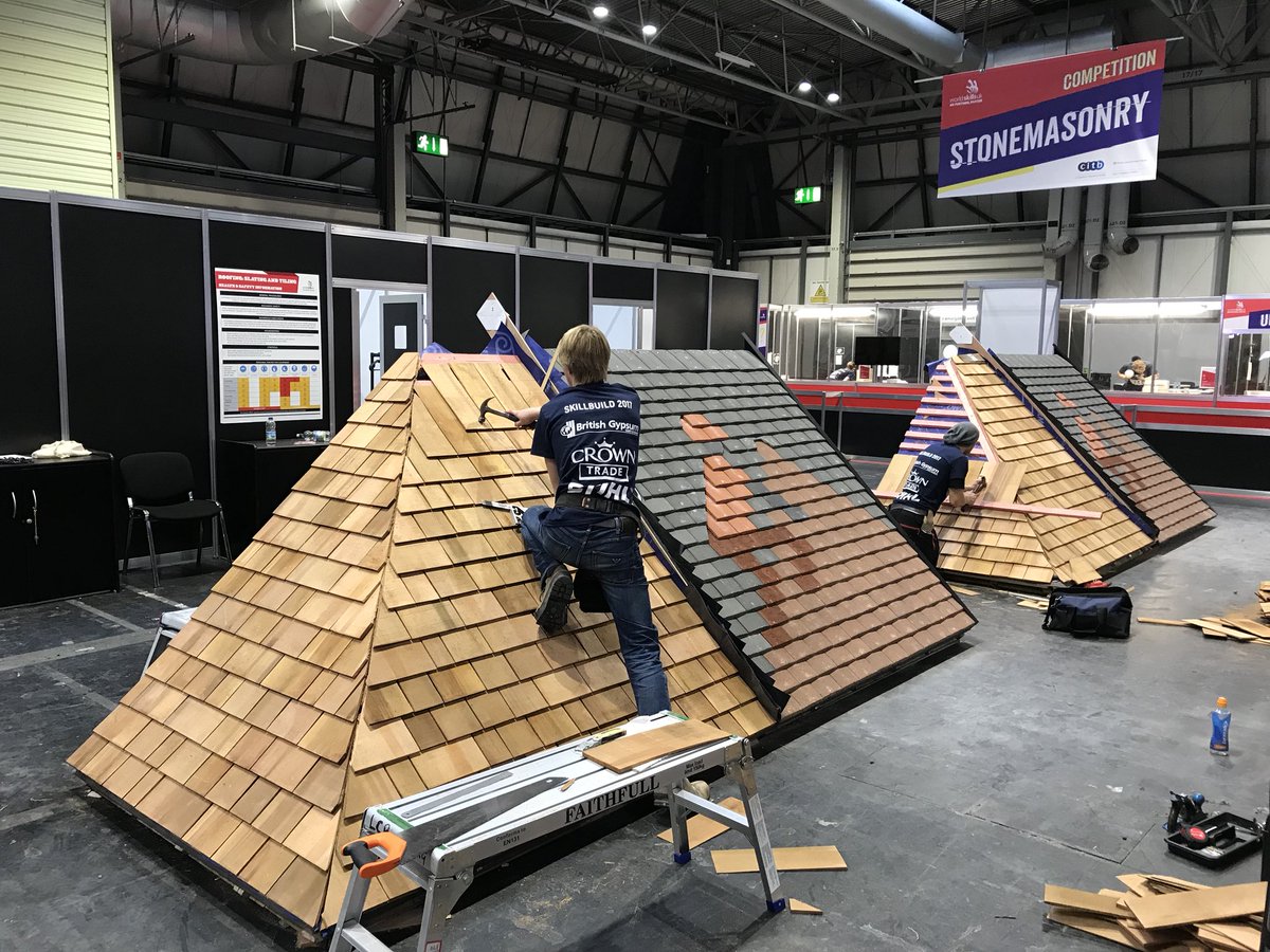 Bobtheslater's tweet photo. Last day at the NEC Skillbuild only the red cedar shingles to complete the roof work https://t.co/h7tyXGjBJ8