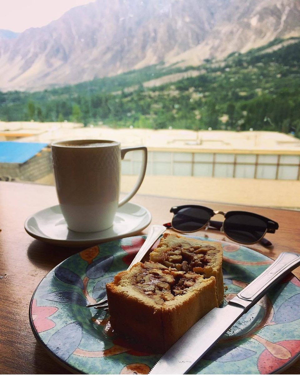 hawwsips's tweet image. Happy Saturday People! 
Let's go for #walnutbread with a cup of tea for breakfast today 🍞 🍵 
#weekendvibes #breakfast #breakfasttime #bread #tea #hunza #speciality #tasty #fresh #healthy #food #healthyeating #healthyfood #foodie #foodlove #foodporn #foodstagram #foodblogger