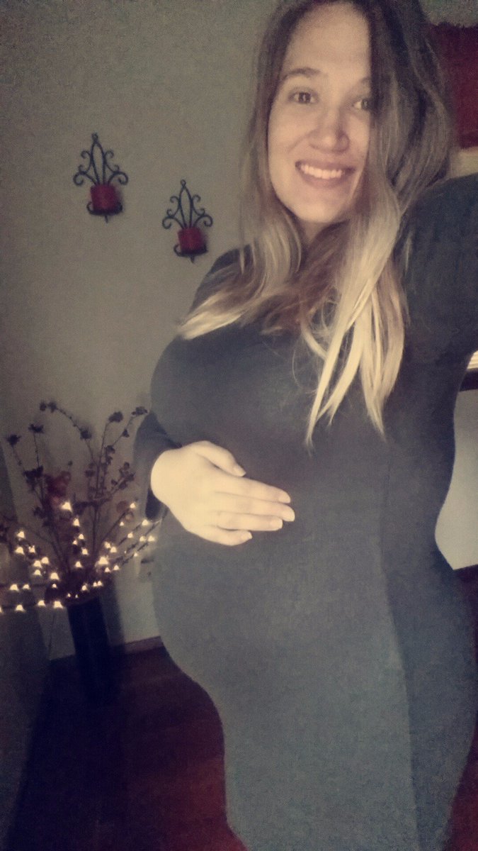 ChloeStevens21's tweet photo. Feeling huge!  February can't come soon enough! @JimmieLuhrs
#mybabygirl https://t.co/StsDuAVDIV