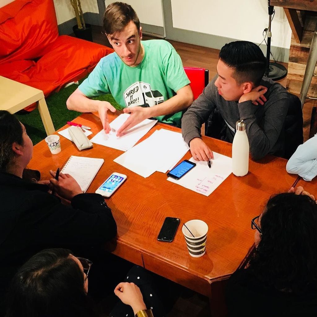 critical_cap's tweet photo. UX designers collaborating at Mobile Design Jam Meetup: November 2017 hosted at @startupbasecamp! #uxdesign #sanfrancisco #mobile #soldout #startupbasecamp #designers #mobileapps #collaborate #FB https://t.co/9MuesW9SWW https://t.co/MN6fi42a5D
