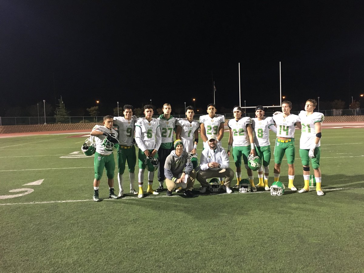 Coach_Jordan_4's tweet photo. Hell of a season! I️t was a pleasure fellas. #knightera movement was legendary 🙏🏻 https://t.co/HBh0gvcdqc