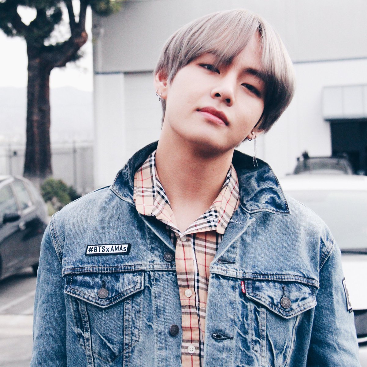Aomma92's tweet photo. To celebrate our first U.S. TV performance at the @AMAs this Sunday… #BTSxAMAs pins +... https://t.co/RDmb45Ubtd by #bts_th via @c0nvey https://t.co/OiZWSBRs8m