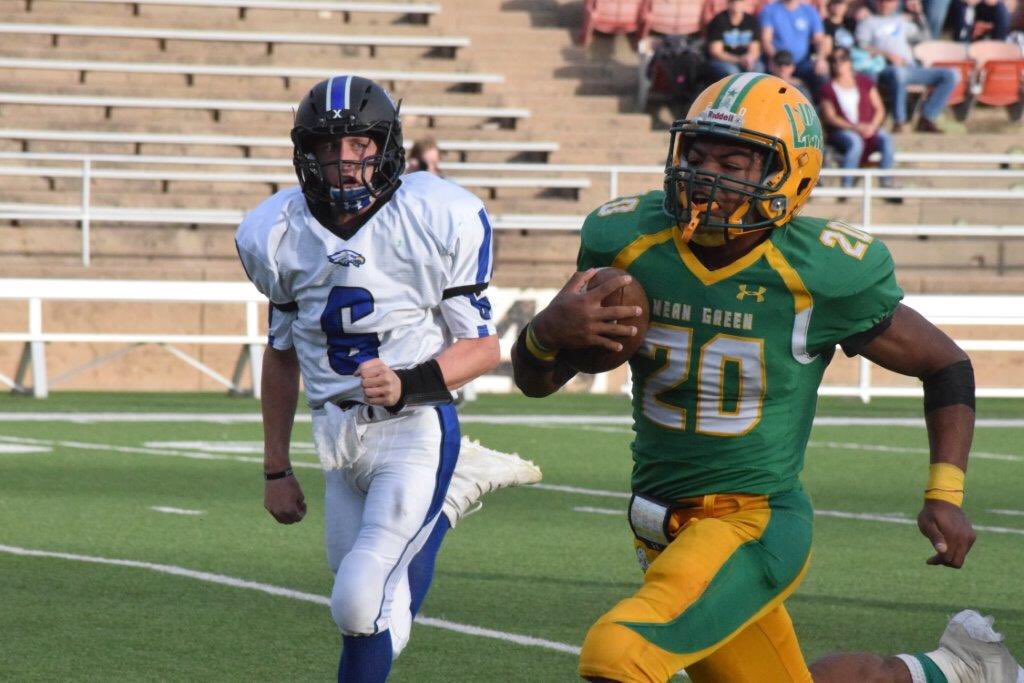 KaleSteed's tweet photo. HSFB playoff roundup: Panhandle upends Abernathy as Braden Durst puts himself on the #txhsfb map. Bushland, Childress, Happy winners https://t.co/vh3U8TqRiH https://t.co/376IjNEAjF