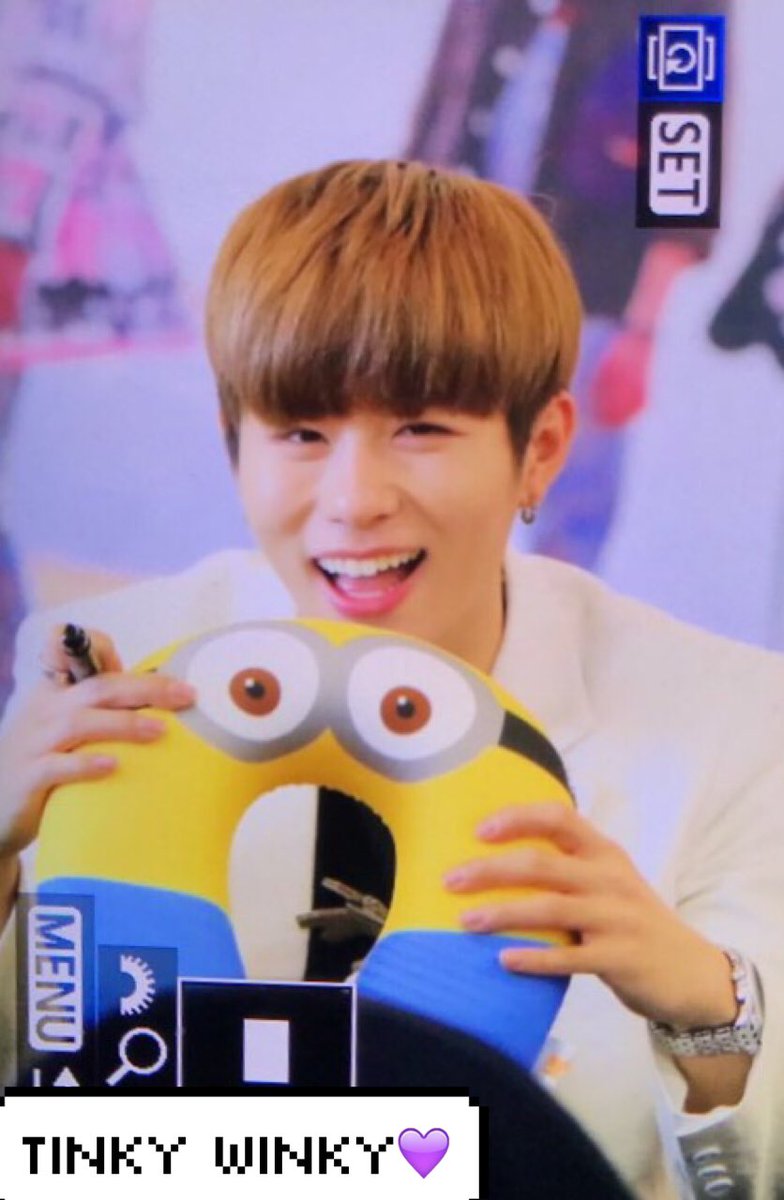 JIAHNnet's tweet photo. 171112 부산 팬싸 프리뷰
🐥🐣🌼🌻✨✨
#in2it #인투잇 #지안 #jiahn #유지안 https://t.co/pkJtiJe4wE