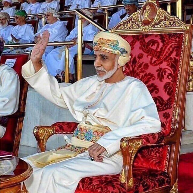 انظارنا وقلوبنا وارواحنا تترقب الْيَوْمَ طلعة سيد عمان.