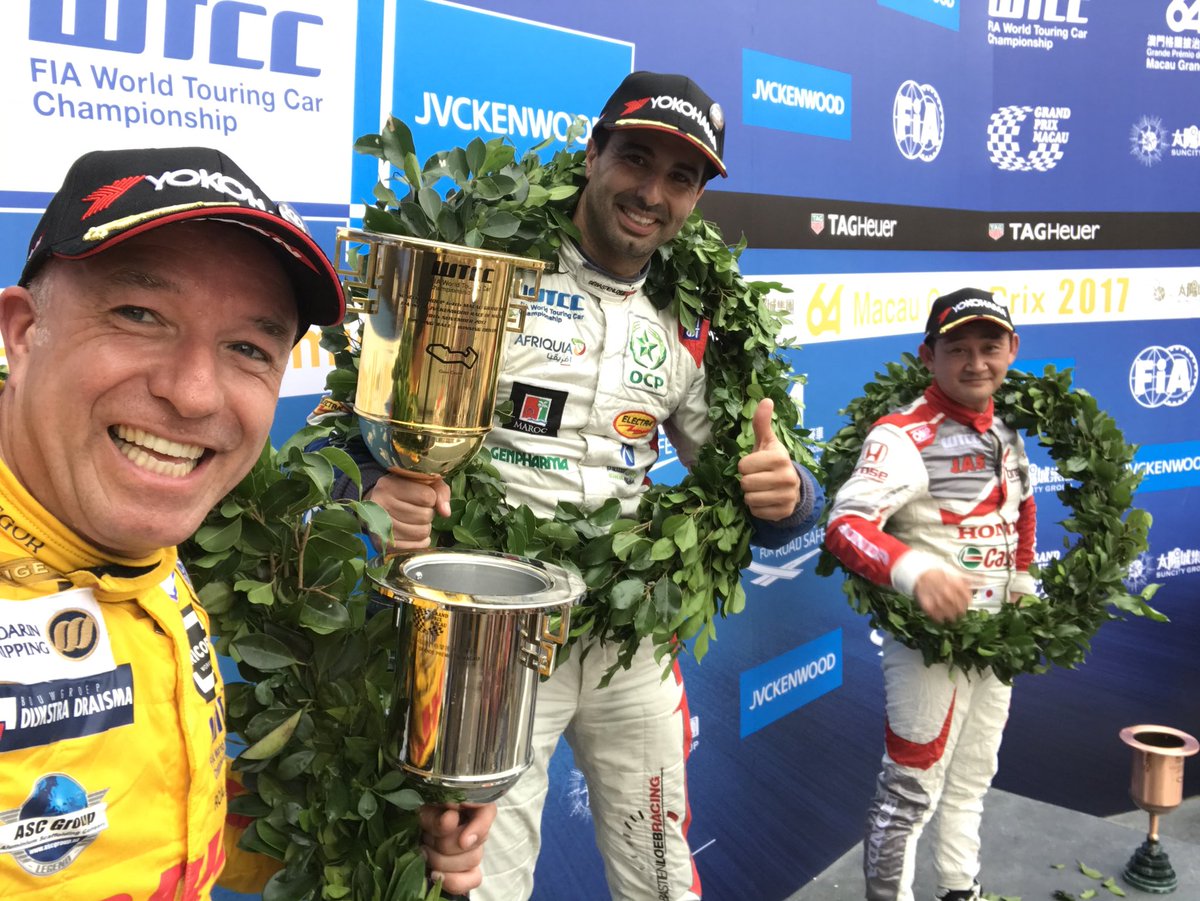 TomCoronel's tweet image. PODIUM!! 🏆So happy 😁 P2 on the streets of #Macaugp 👊🏻👊🏻 Very good start and pushed a lot😄 #WTCC thanks boys @roalmotorsport 💪🏻