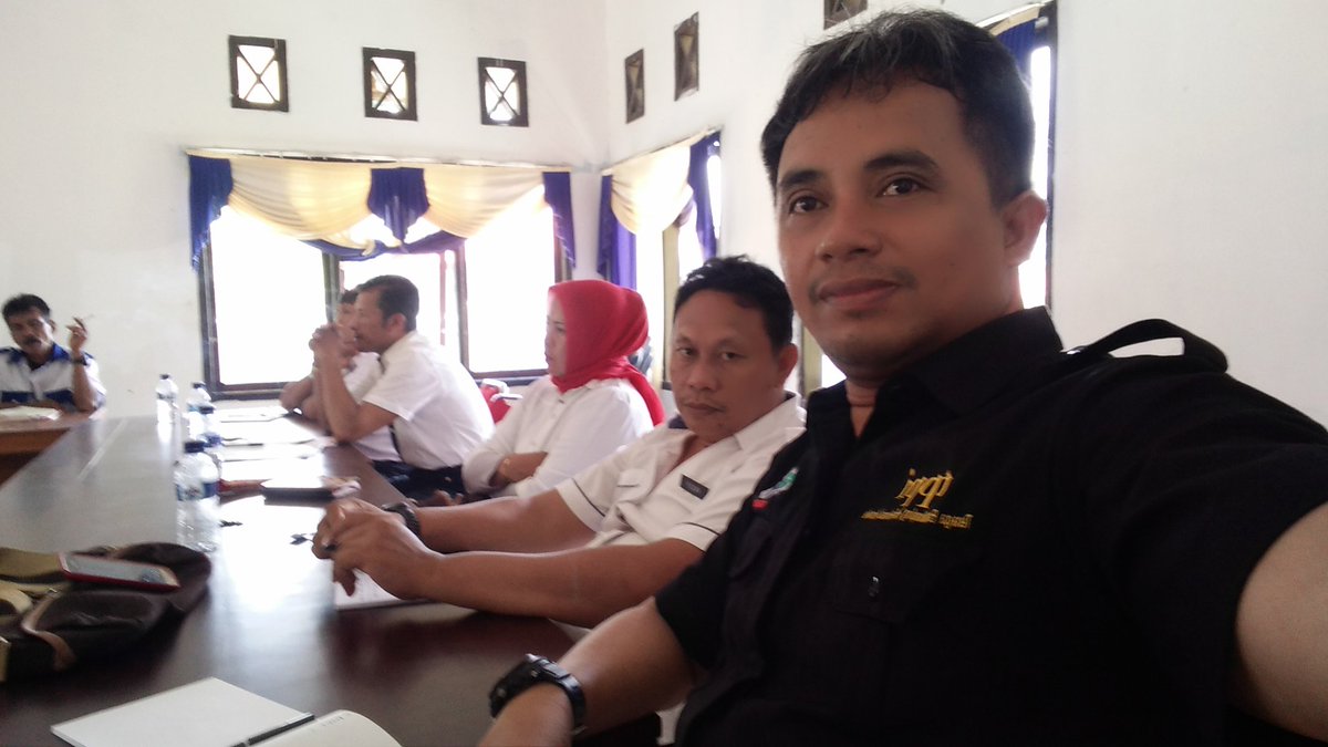 tenri_gangka's tweet image. Sosialisasi Dinsos bantuan perumahan kab
#ManfaatDanaDesa 
#Sultra 
#Konsel
@jokowi 
@EkoSandjojo 
@anwsanusi 
@taufikmadjid71 
@KemenkeuRI